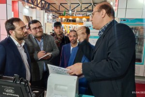 بازدید معاون وزیر بهداشت و رئیس سازمان غذا و دارو از غرفه شرکت پرتو نگار پرشیا در نمایشگاه ساخت ایران